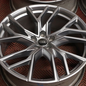 Kuva tuotteesta Alkuperäinen Audi