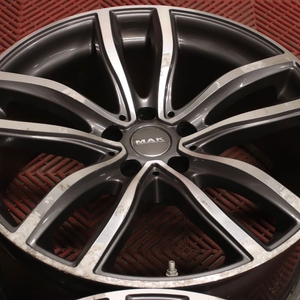 Kuva tuotteesta Mak Fahr