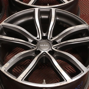 Kuva tuotteesta Mak Fahr