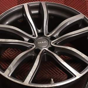 Kuva tuotteesta Mak Fahr