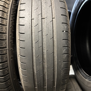 Kuva tuotteesta Goodyear Efficientgrip Performance 2