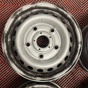 Kuva tuotteesta Peltivanteet Ford