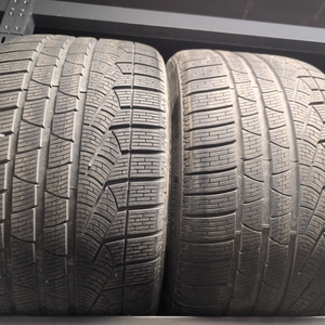 Kuva tuotteesta Pirelli Winter Sottozero 270 Serie 2