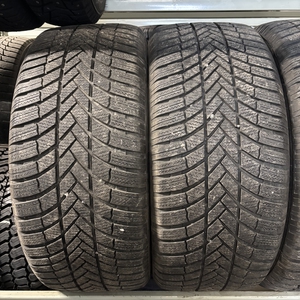 Kuva tuotteesta Bridgestone Blizzak Lm005