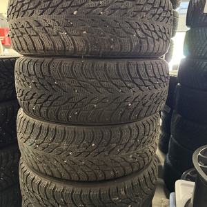 Kuva tuotteesta Nokian Hakkapeliitta R3