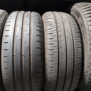 Kuva tuotteesta Goodyear Efficientgrip Performance