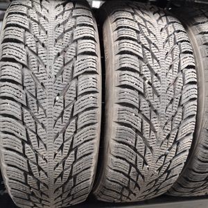 Kuva tuotteesta Nokian Hakkapeliitta R3