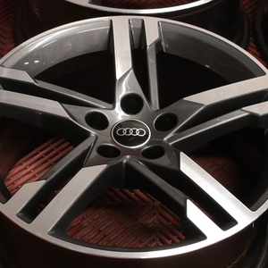 Kuva tuotteesta Alkuperäinen Audi
