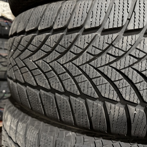Kuva tuotteesta Goodyear Ultragrip Ice 2