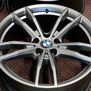 Kuva tuotteesta Alkuperäinen Bmw