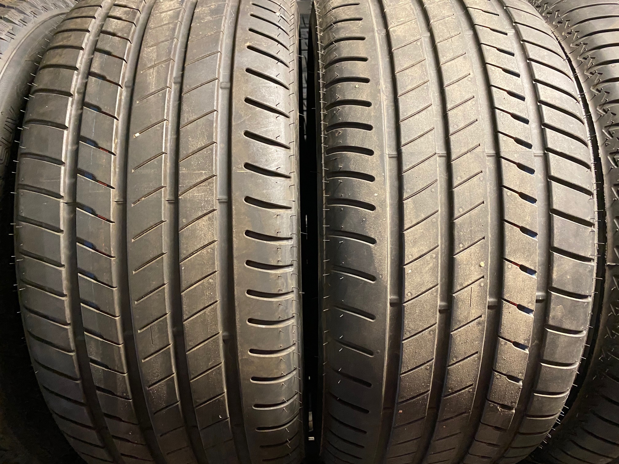 BRIDGESTONE ALENZA 001 RFT Kesärenkaat 275/4520 110Y Nettivanne.fi