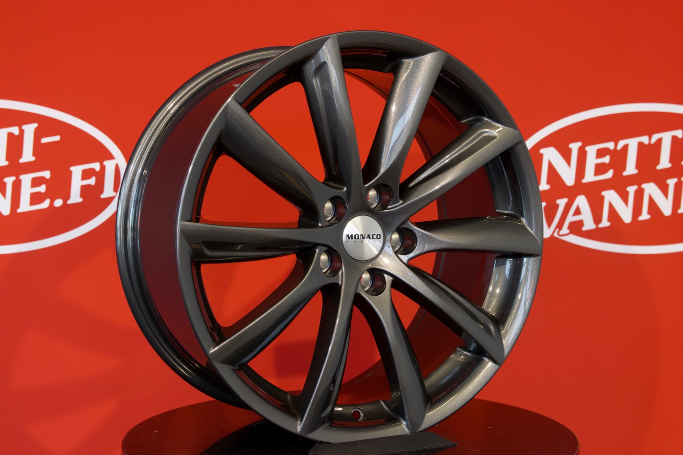 MONACO GP6 GUNMETAL Alumiinivanteet 8 5x19 5x114 3 ET40 64 1 