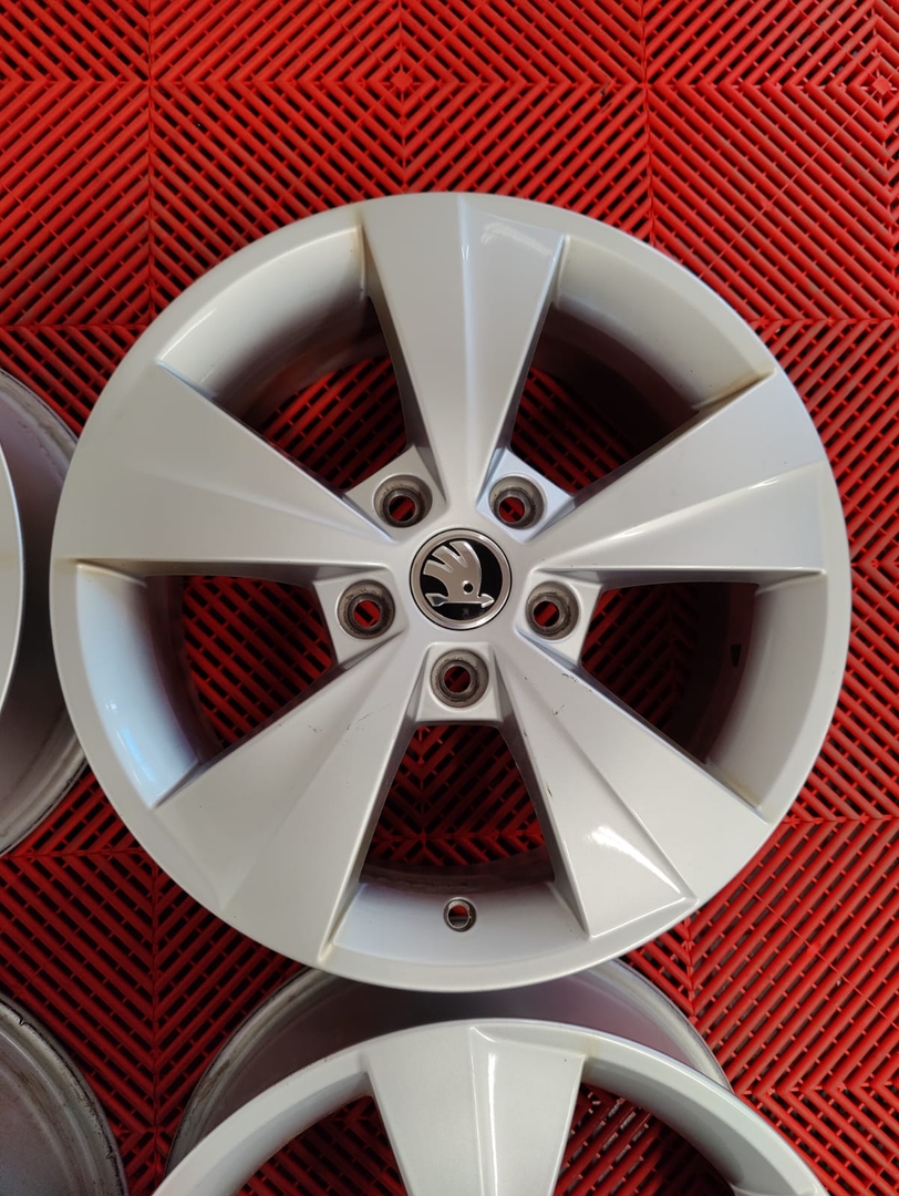ALKUPER INEN SKODA Alumiinivanteet 6 5x16 5x112 ET46 57 1 Nettivanne fi