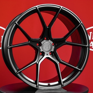 Kuva tuotteesta R-Series R13